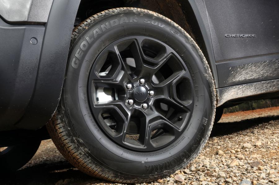 Колеса Jeep Cherokee Trailhawk (KL) 2018 года  (AU) (фото 5 из 42)